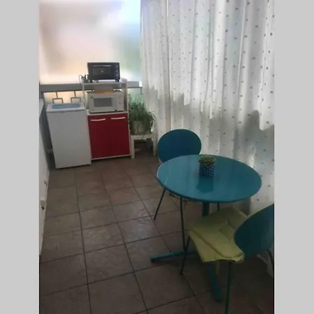 Studio A 600m Des Plages/clim Reversible/wifi Frejus
